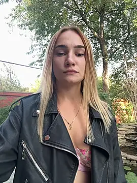 SugarDanger - pussy play+slap+2 min control