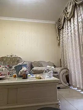Huihui_520 - 我的下巴撞到了 哥哥们心疼宝宝