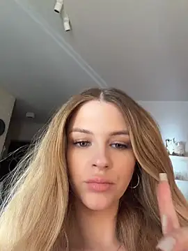 Love_Bri - Hello ❤️