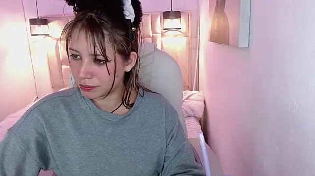 Zooey_ - spank my butt 5 times 🍑😈
