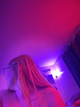 Aidowned - FULL PUSSY BLAST BY HER