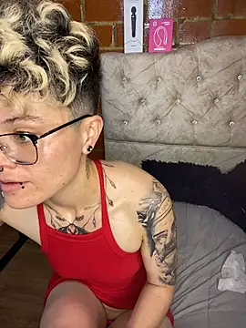 Megan_c - Flash Tits 🍒