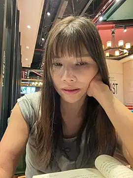 Fire-18 - 逃课学姐想满足自己的欲望户外图书室学习 搞刺激 完成目标手扣小穴