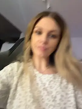 Love_Bri - Make my pussy very nice
