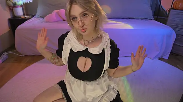 ELLIEJAY - spanking my sweet ass