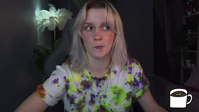 BethanyCloud - GODDESS FEET WORSHIP