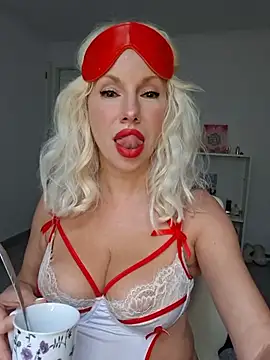 Mazlik27 - Show you my boobs