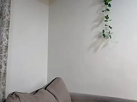 Sweetbigass_baby - Let's nut daddy