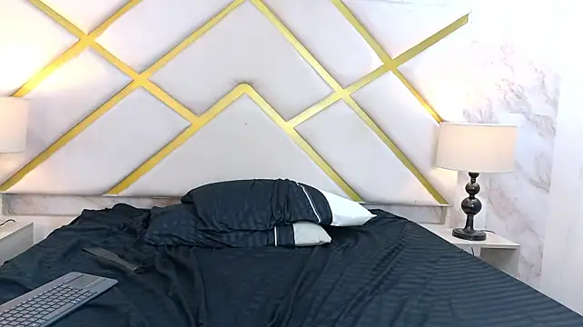 VictoriaBray - MASTURBATION AND SQUIRT