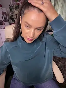 HotXMom_ - pleasure me