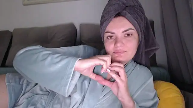 Isabelitta333 - 69 88 123 234 345 556 undres nude squirt