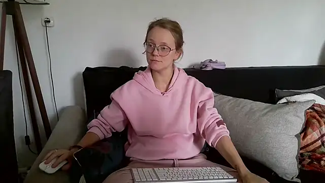Leni-Fuchs - boobs oil ticket show