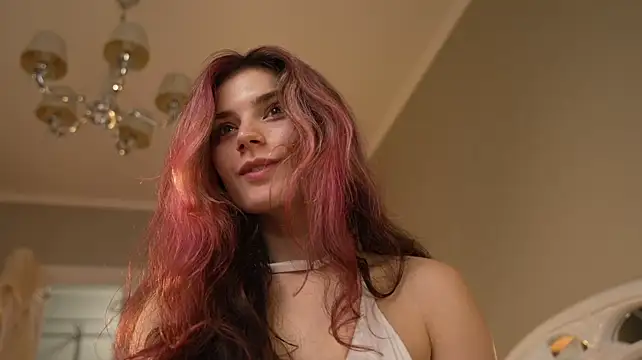 Dolly_Di - Warm and sexy lips teasing