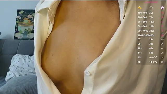 UlaHollars - insert a plug into my firm ass