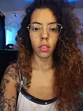 Pamelamiler__ - Show tits pinch nipples