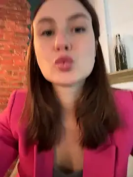 Dina_Tease - OPEN DOOR & REMOVE SHORTS +TOP in MAN WC