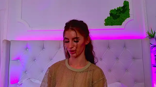 ElisaCharm - oil ass 5xSpank ass😈