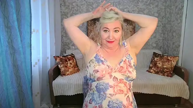 LadyKriss - apply cream to your breasts