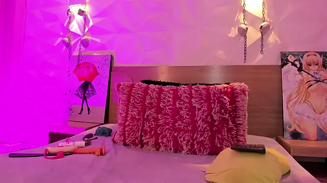 SammiraMorgan - Sexy dance off bra