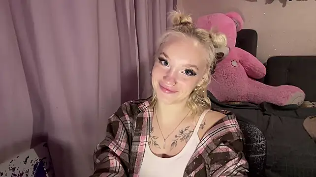 Amirarerrette - cute wink <33