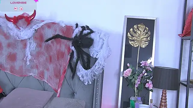 LolaButtie - BLOWJOB DILDO