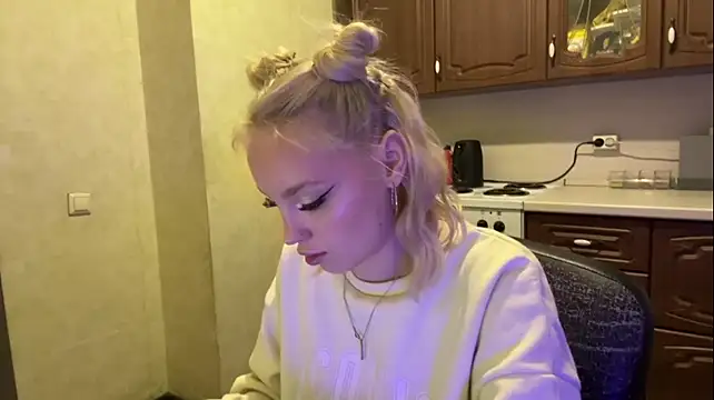 Amirarerrette - cute wink <33