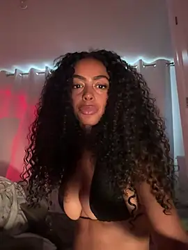 Yasmingarcia - Tits out, spitty clit tease + Photo LT