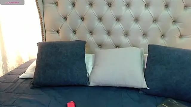 Liiamthompson - flash pussy