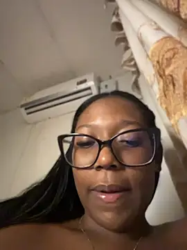 Chell_iivy - Finger in pussy
