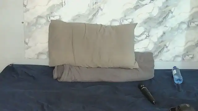 HornyBlackSlut - Suck dildo