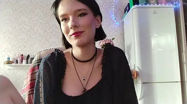 LeanZealand - Take off my crop top and rub cream on m