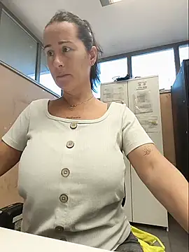 Bichota85 - Flash tits+ 2 videos
