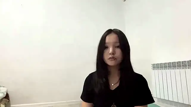 KitArmelin - Show my sexy belly
