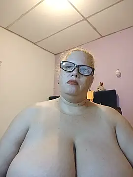 EllisW8 - fuck my pussy in doggy style