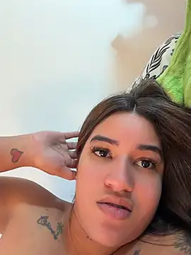 Little_Gaby_ - Full squirting 😈🥵