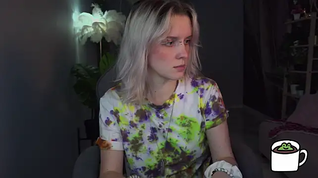 BethanyCloud - GODDESS FEET WORSHIP