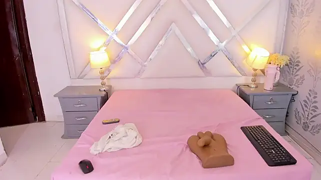 Khloeblake - SPANKS IN ASS x3🎃