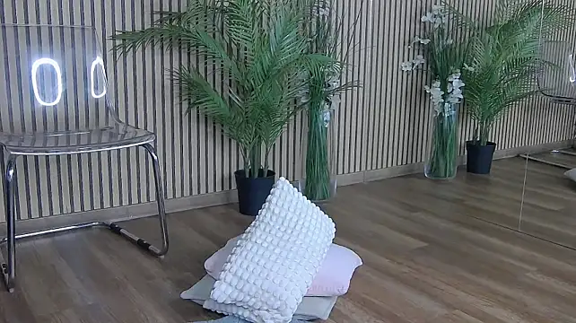 LolaEverly - pussy dildo