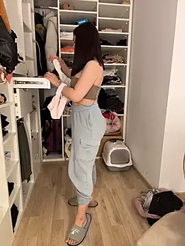 Lexi_Storm - Undress me 😉😉
