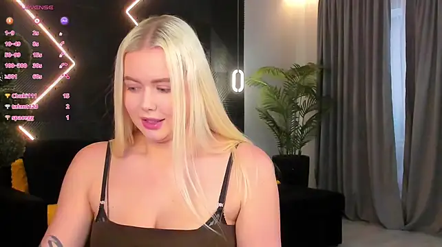 Julia_robertson - ❤️blow job + topless💞