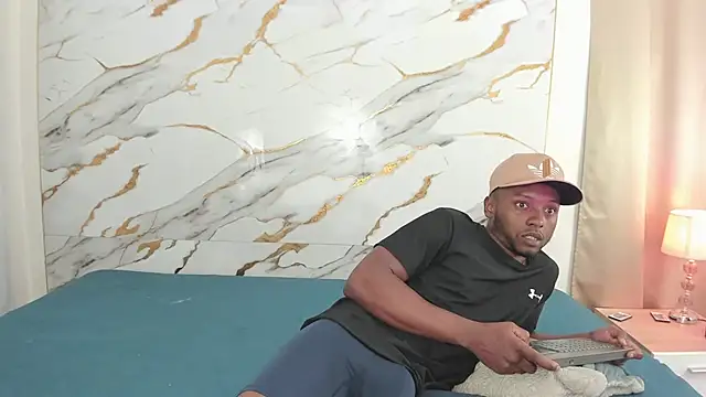 Kaleb_violeta00