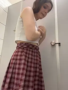 Lunabelle_ - Spread pussy+loud moans😱😈