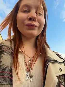 SlavicCandy - flash pussy in public street