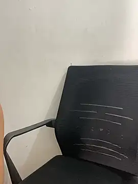 Angel_Eyes_xxx - Drop off ass holee💋