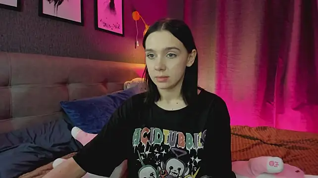 Lesi_Moonie01 - flash tits