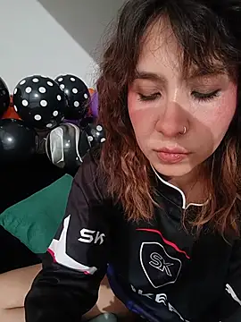 Amstheynovak - Show boobs