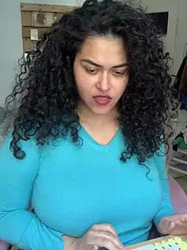 Curvydesifromgermany - Oil on tits
