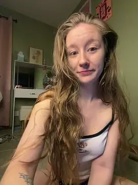 SageMarie555 - boobies out 3 min + Last tip gets a nude