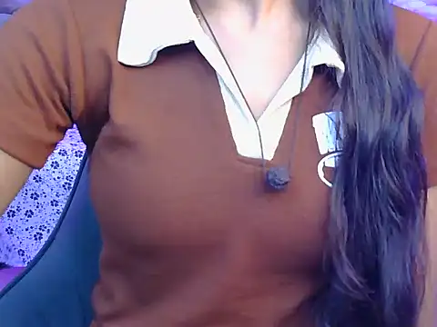 Yours-shreya - boobs show