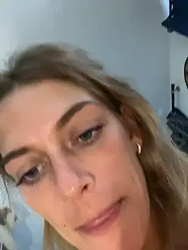 Bellalolahot